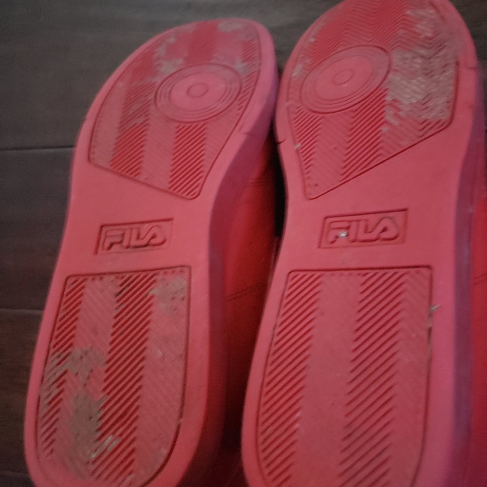 Red Filas - Picture 4 of 6